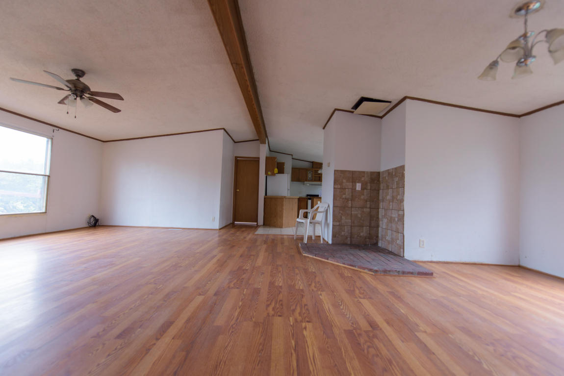 7 Hummingbird Road, Edgewood, NM 87015