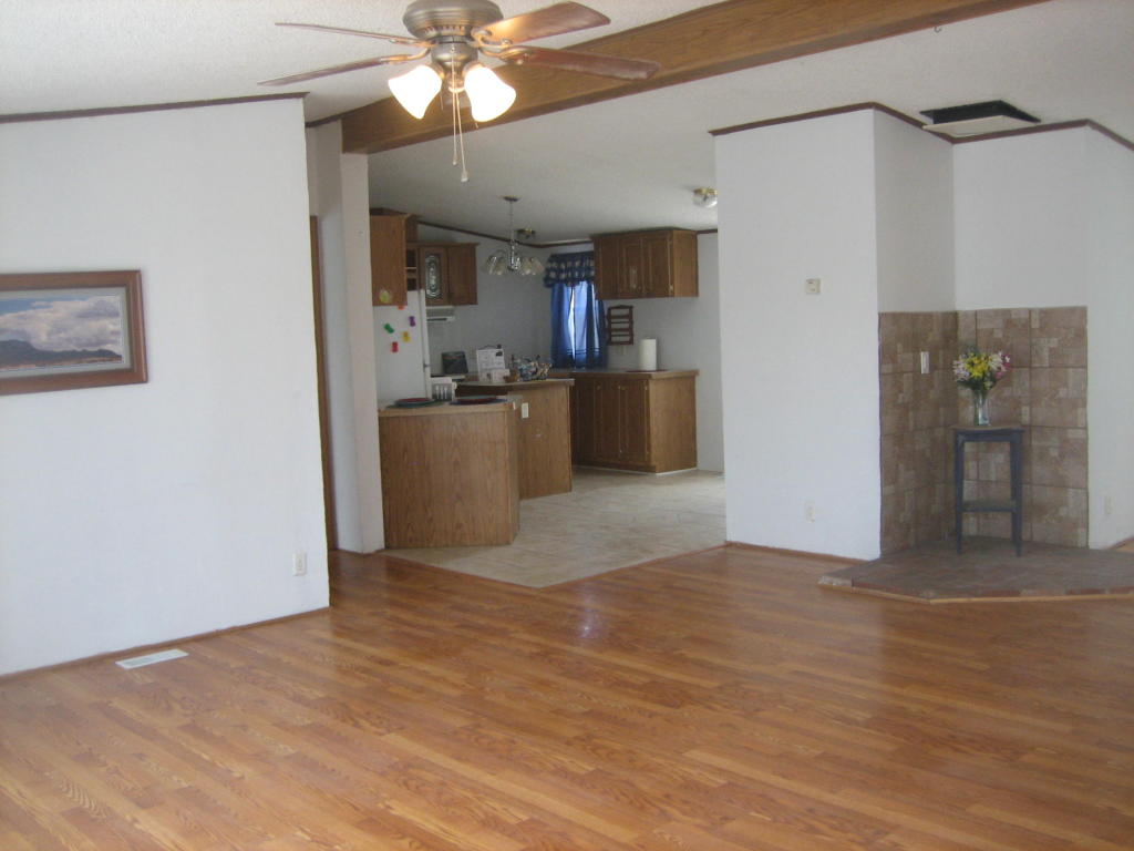 7 Hummingbird Road, Edgewood, NM 87015