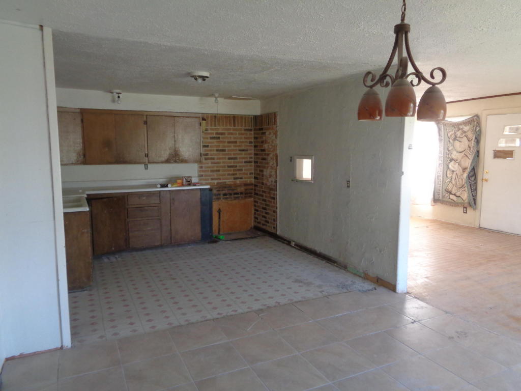 801 Geis, Grants, NM 87020
