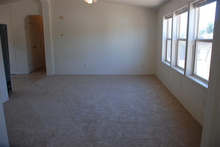 1771 Chamisa Avenue, Los Lunas, NM 87031
