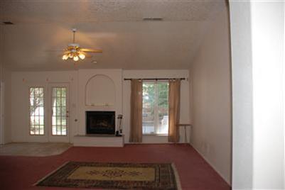 2247 Lonestar Street, Los Lunas, NM 87031