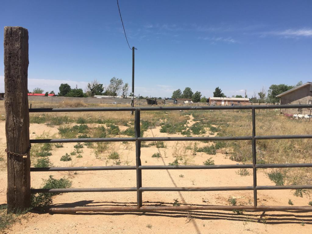 67 San Diego Loop, Los Lunas, NM 87031