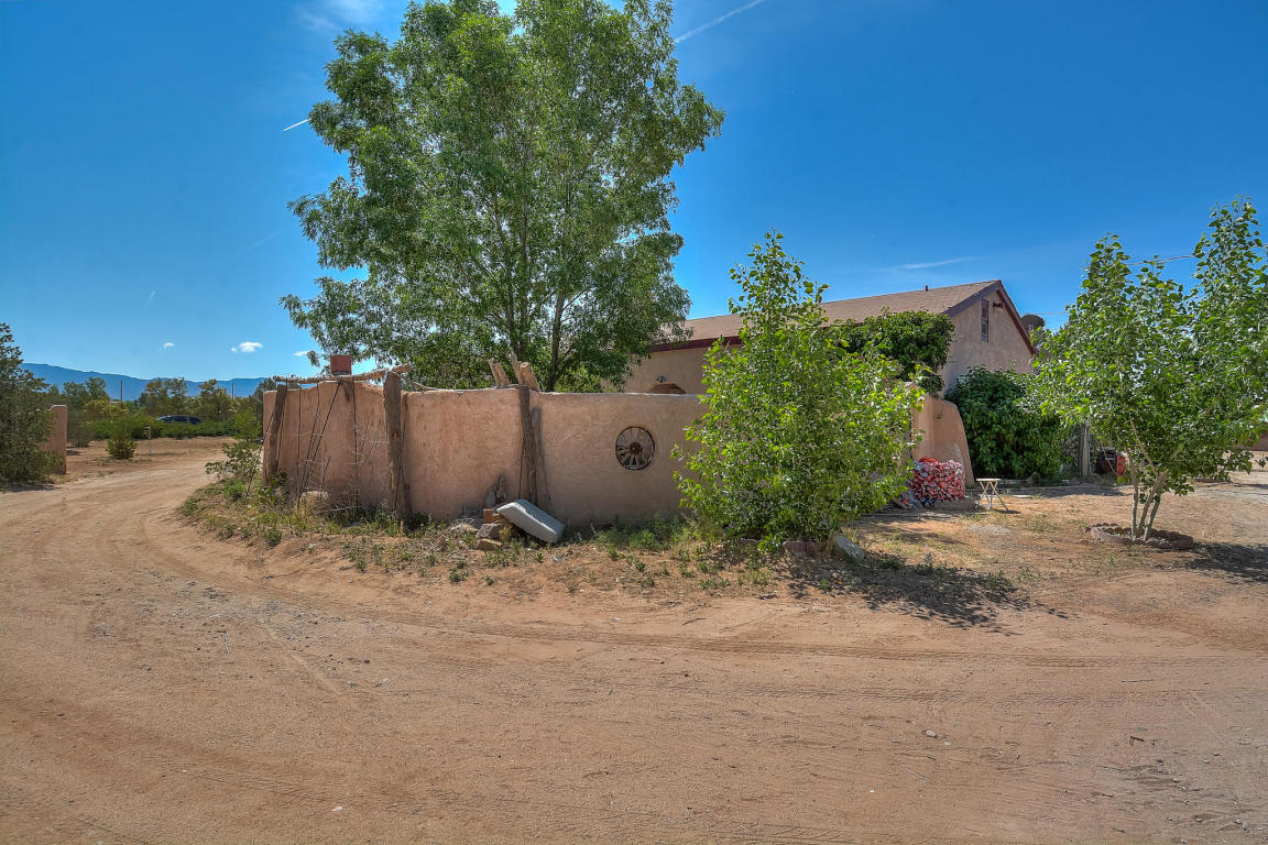 1 San Cristobal Place, Los Lunas, NM 87031
