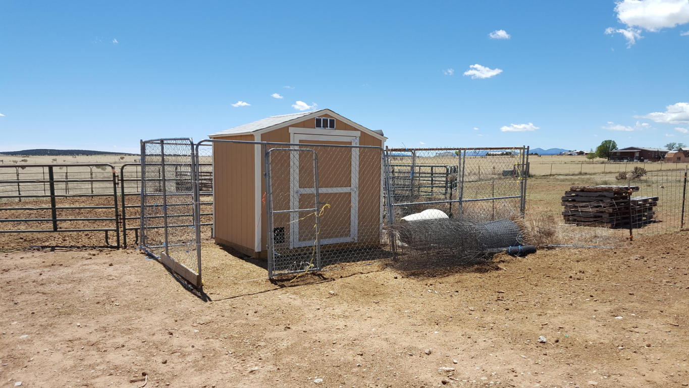 49 Quail Trail, Moriarty, NM 87035