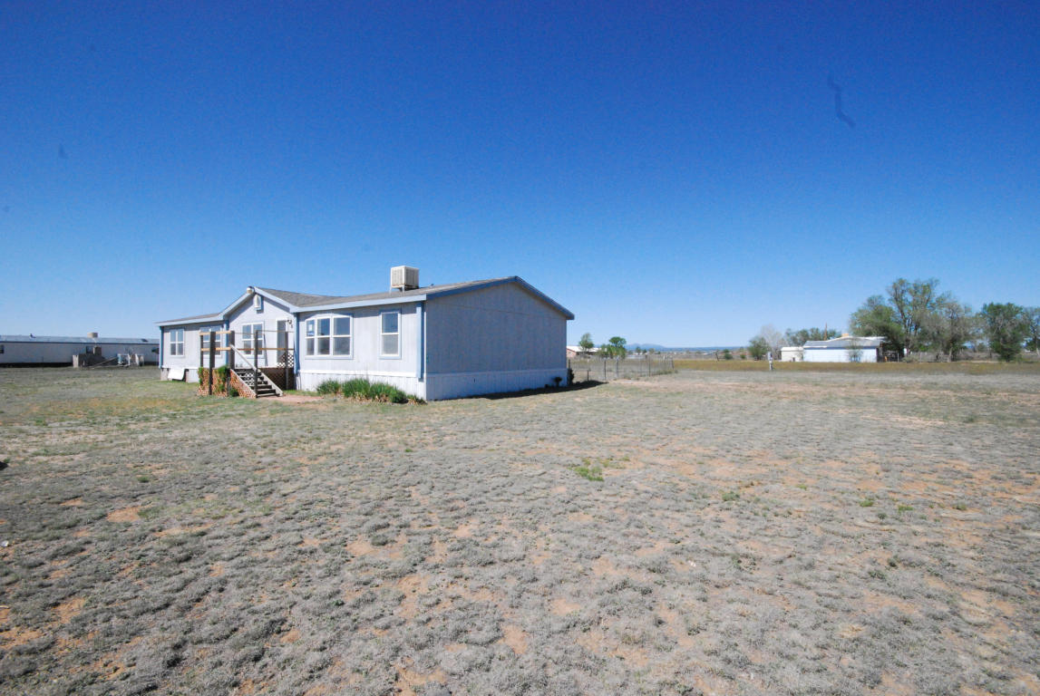 95 Madrid Avenue, Moriarty, NM 87035