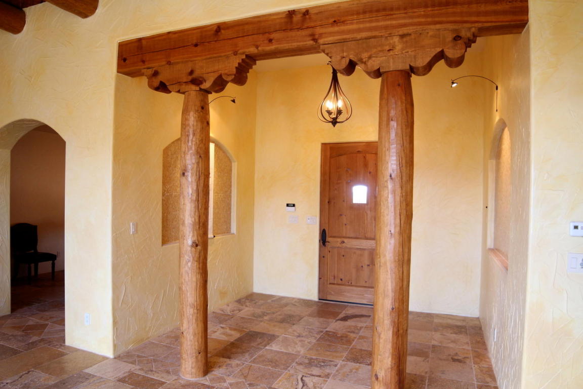 60 Petroglyph Trail, Placitas, NM 87043