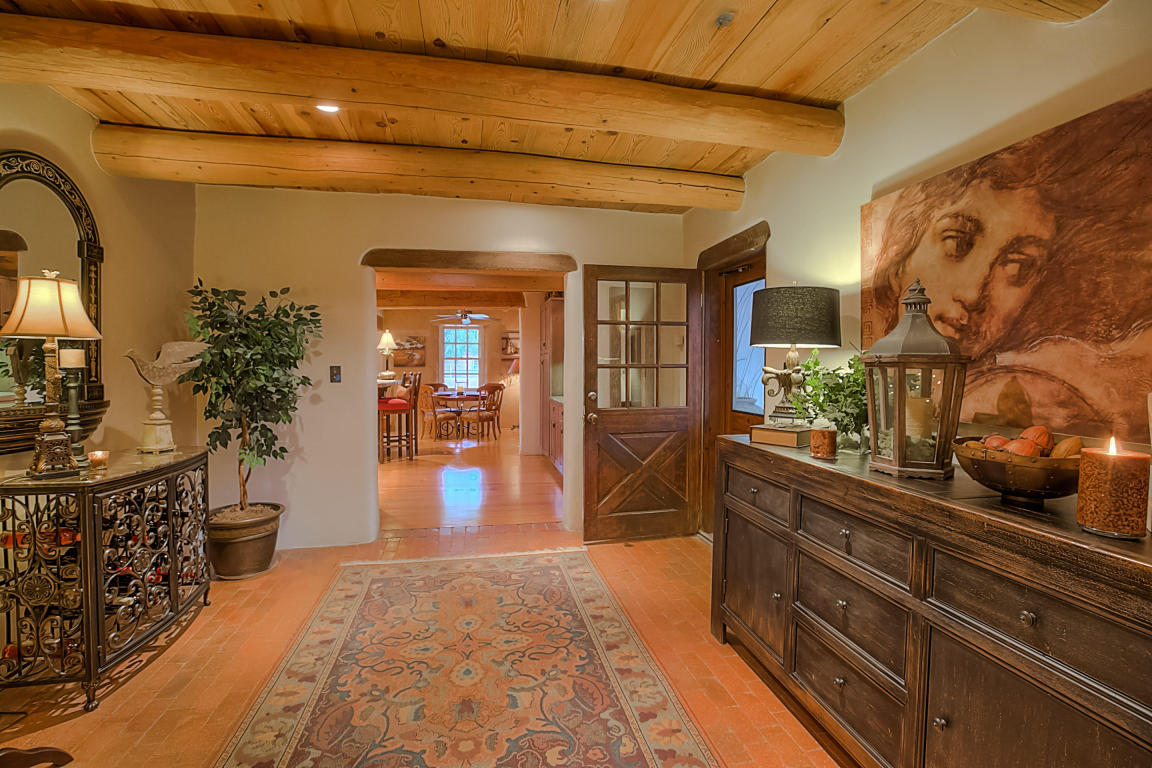 172 Mira Sol Road, Corrales, NM 87048