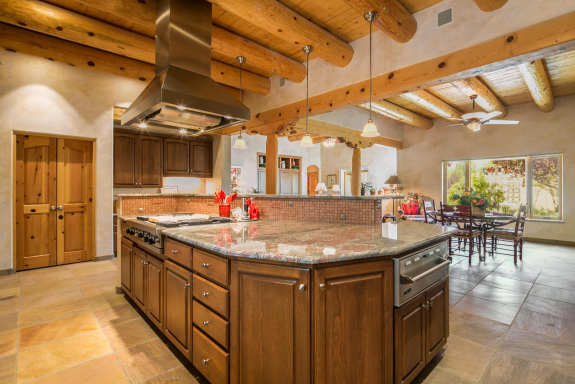 223 Target Road, Corrales, NM 87048