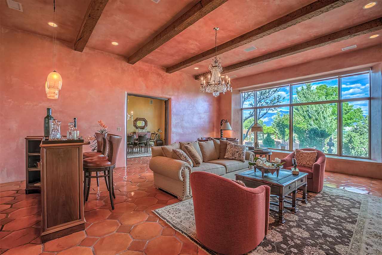 410 Joaquin Ct, Corrales, NM 87048