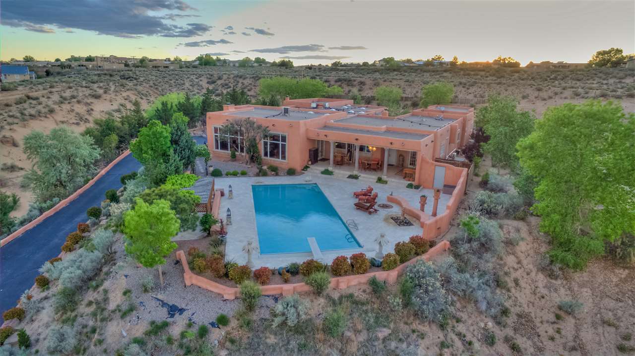 410 Joaquin Ct, Corrales, NM 87048