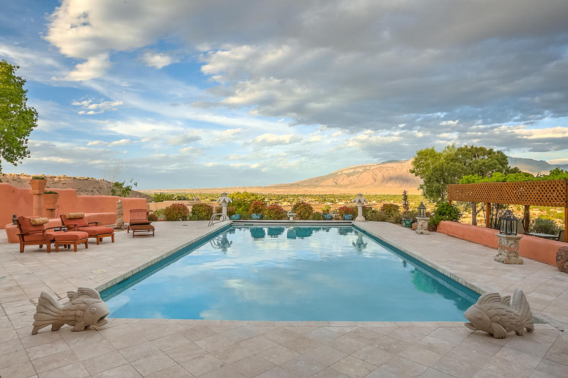 410 Joaquin Court, Corrales, NM 87048