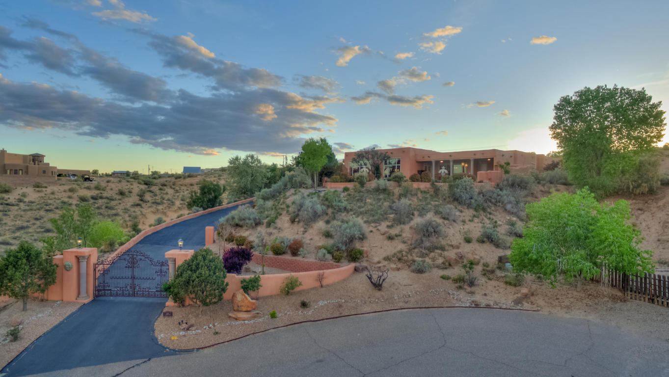 410 Joaquin Court, Corrales, NM 87048