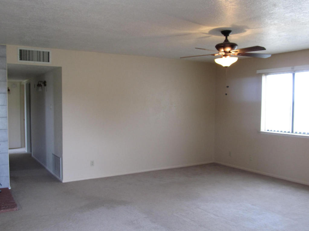 10 BABALOS Drive, Tijeras, NM 87059