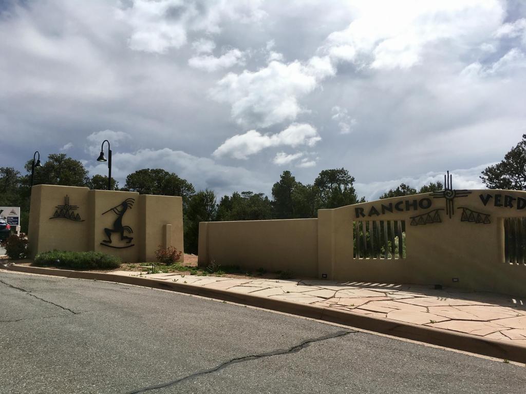 Via Sedillo, Tijeras, NM 87059