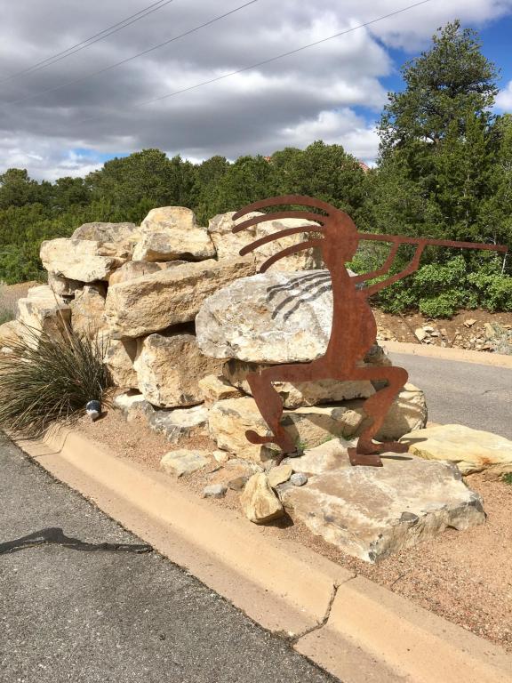 Via Sedillo, Tijeras, NM 87059