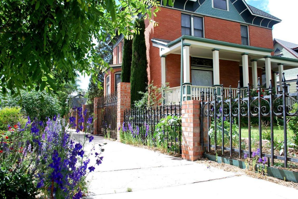 123 Walter Street SE, Albuquerque, NM 87102