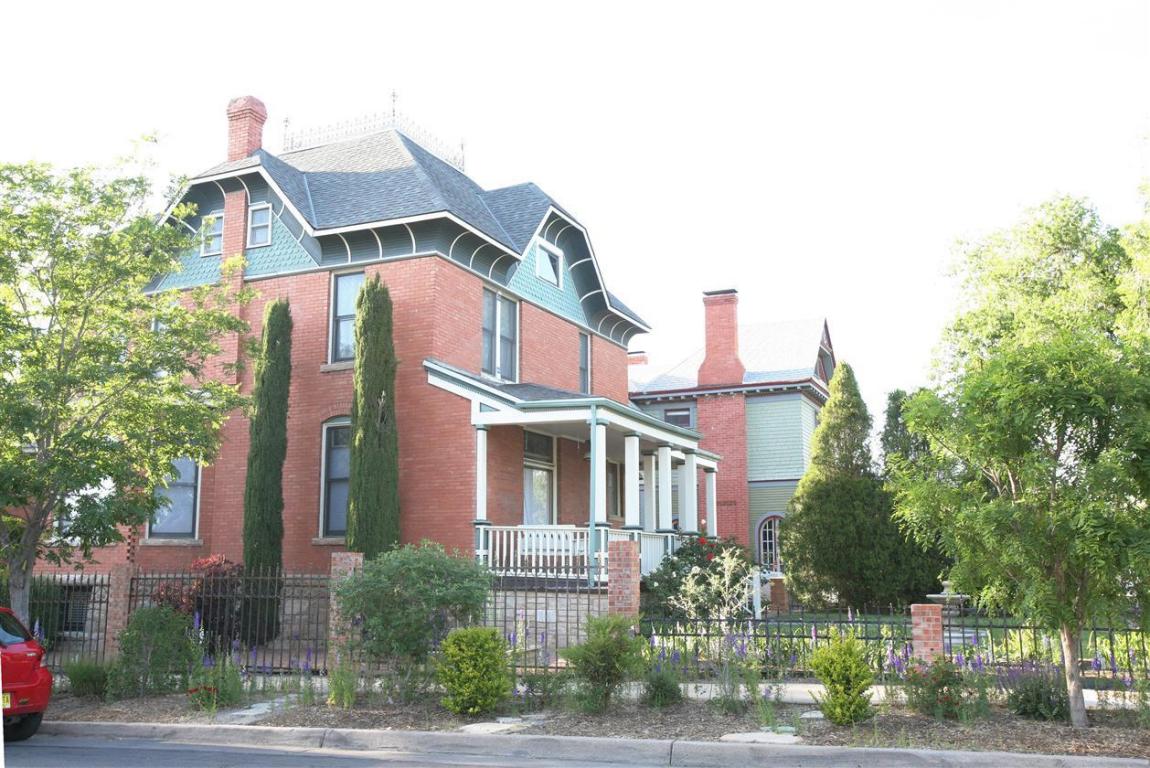 123 Walter Street SE, Albuquerque, NM 87102