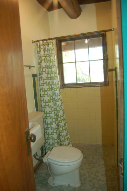 5 Chacon Place NW, Albuquerque, NM 87104
