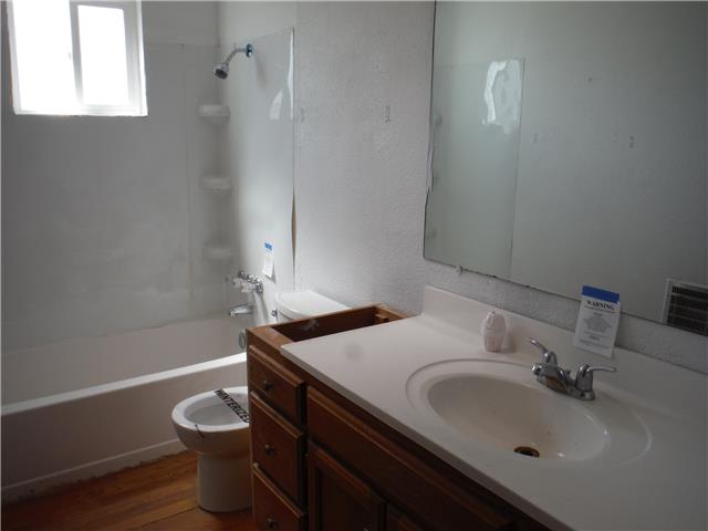 1214 Presidio Pl SWAlbuquerque, NM, 87105Bernalillo County
