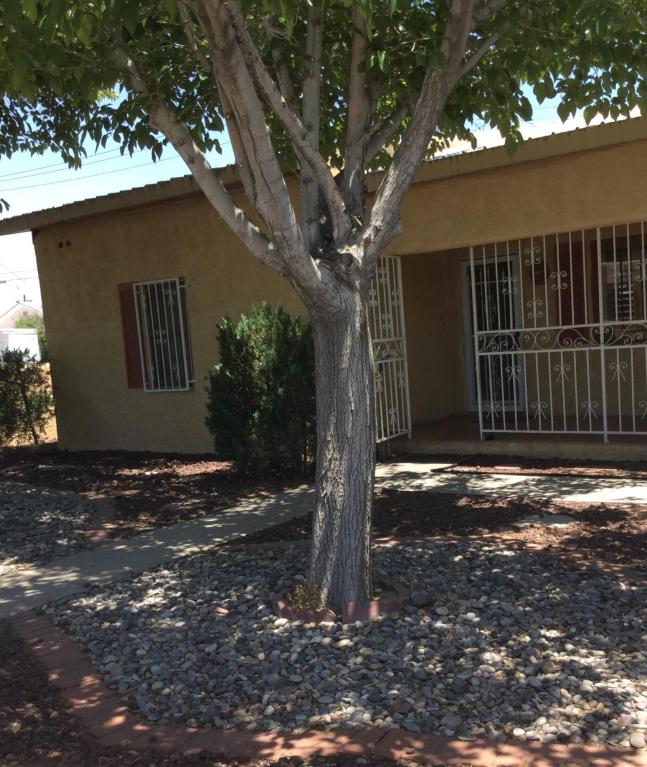 374 57Th Street NW, Albuquerque, NM 87105