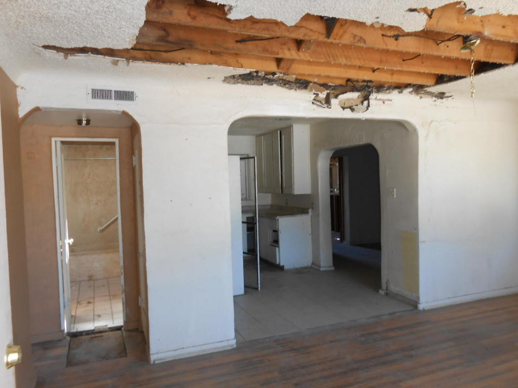 242 58Th Street NW, Albuquerque, NM 87105