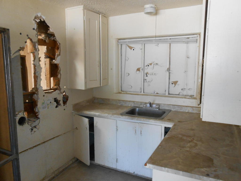 242 58Th Street NW, Albuquerque, NM 87105