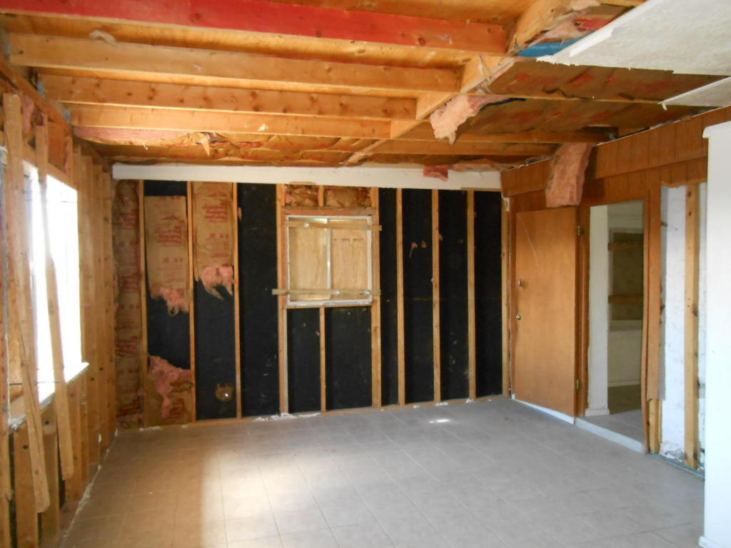 242 58Th Street NW, Albuquerque, NM 87105
