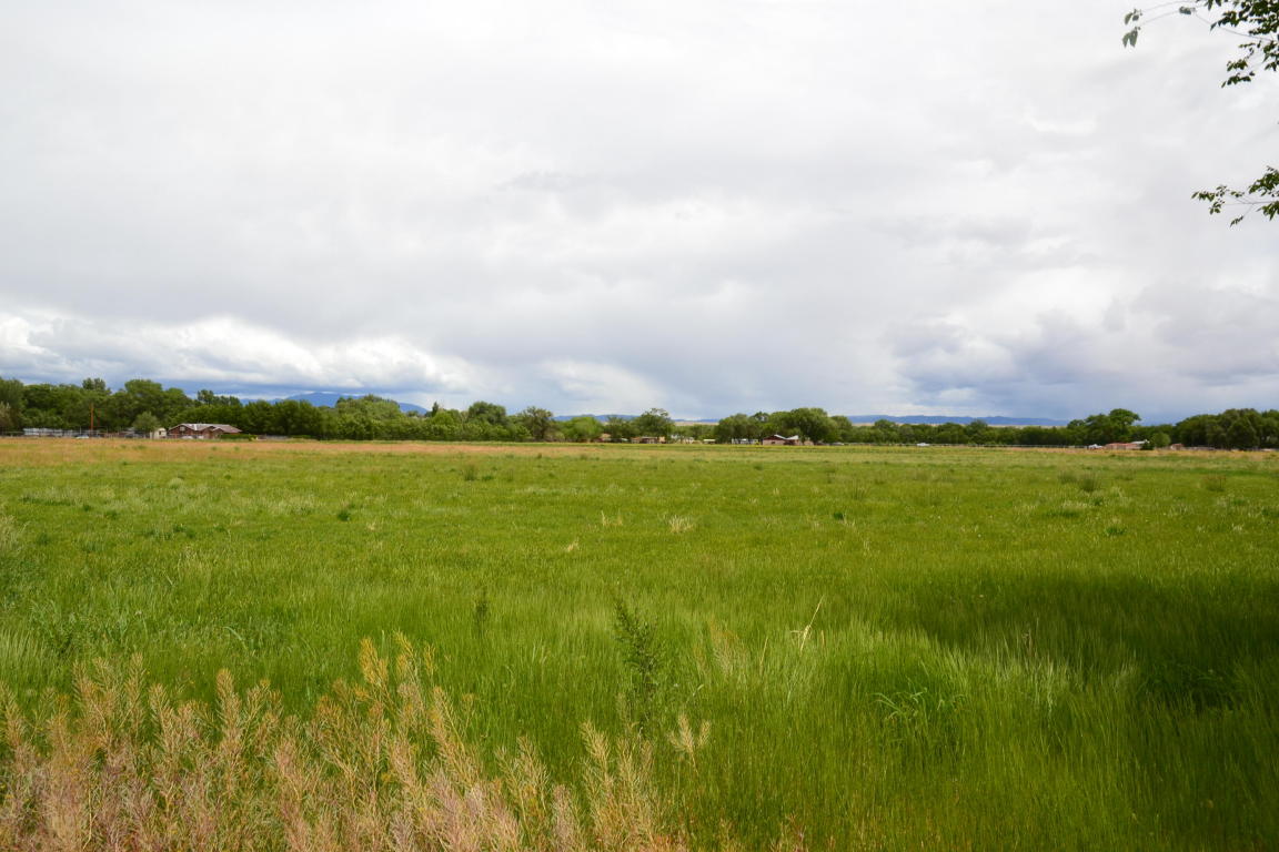 Luca Avenue SW, Albuquerque, NM 87105