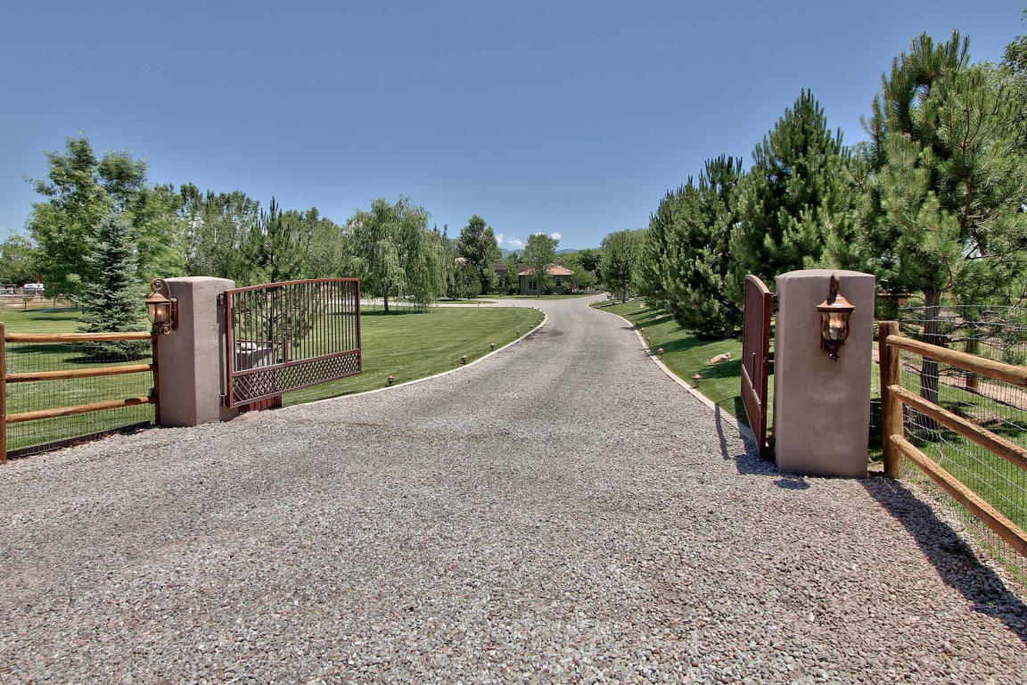 7512 Rio Grande Boulevard NW, Los Ranchos, NM 87107