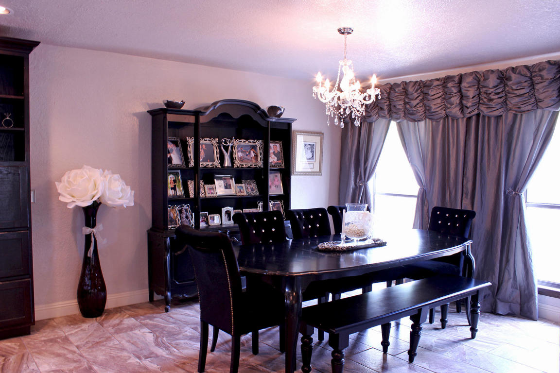 1714 Camino Gallo NW, Albuquerque, NM 87107