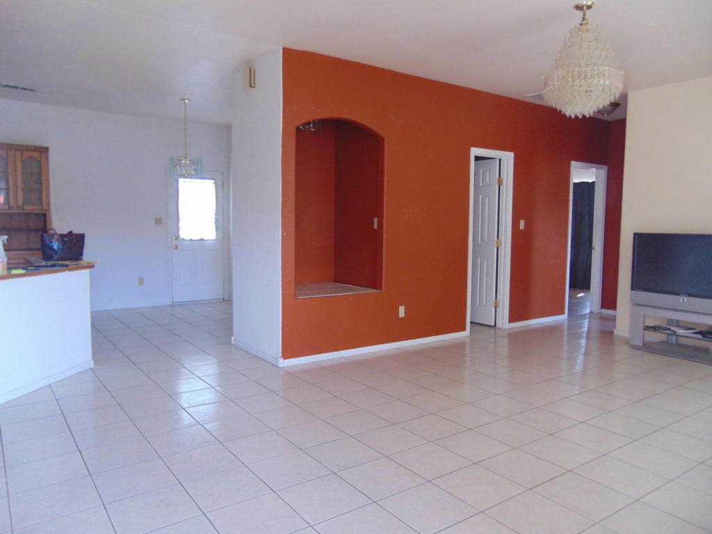 8104 Bell Avenue SE, Albuquerque, NM 87108