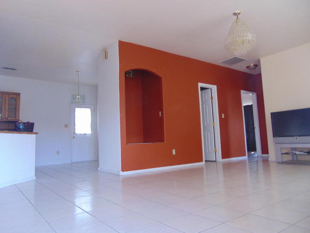 8104 Bell Avenue SE, Albuquerque, NM 87108