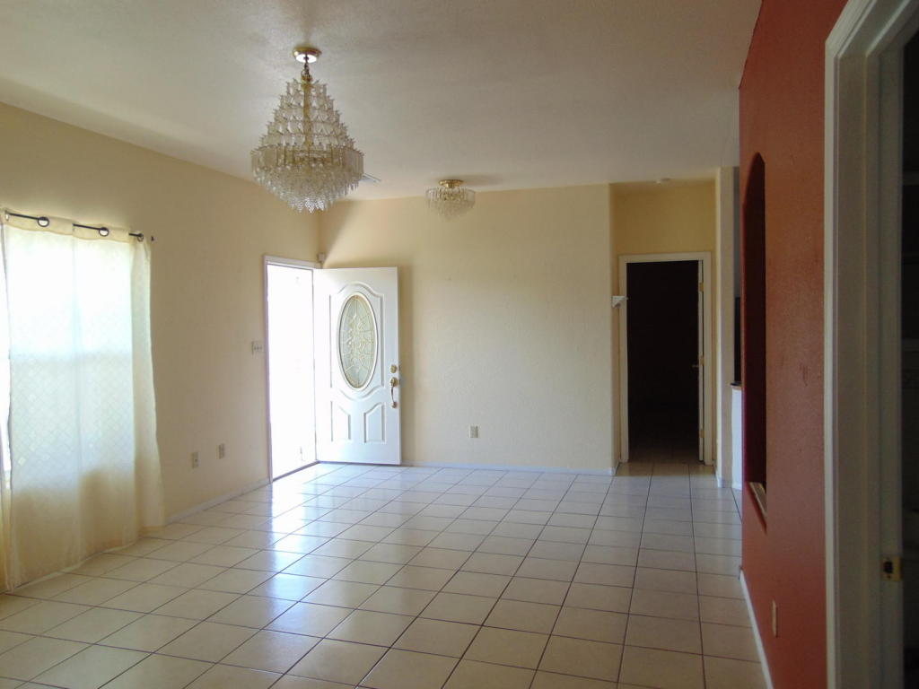 8104 Bell Avenue SE, Albuquerque, NM 87108