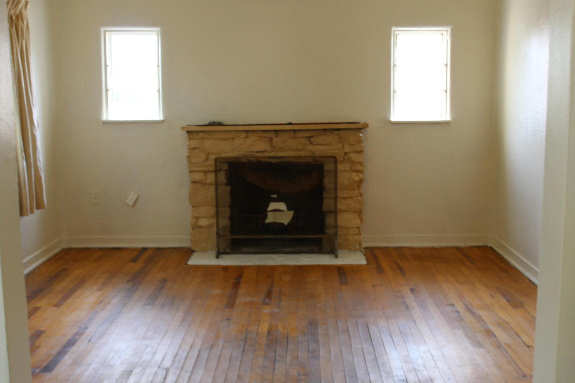 234 Vermont Street NE, Albuquerque, NM 87108