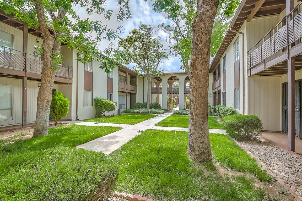 1601 Pennsylvania Street NE, Albuquerque, NM 87110