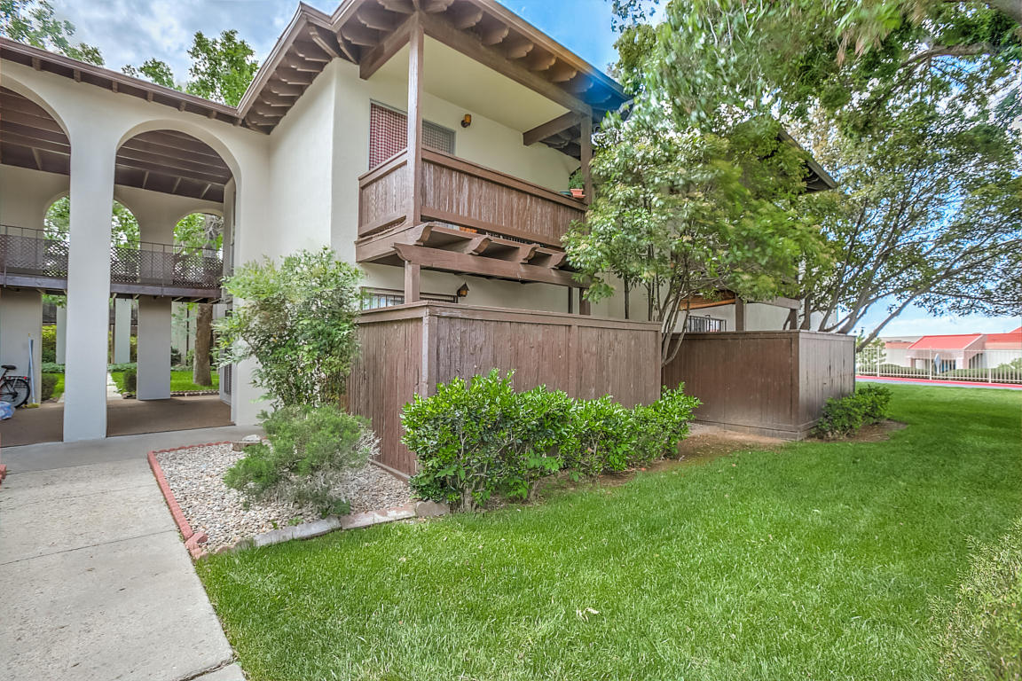 1601 Pennsylvania Street NE, Albuquerque, NM 87110
