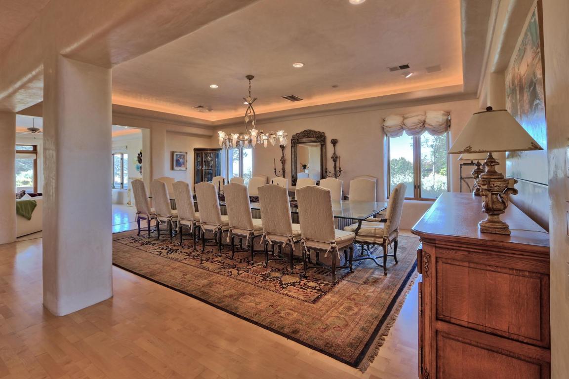 13716 Canada Del Oso Place NE, Albuquerque, NM 87111