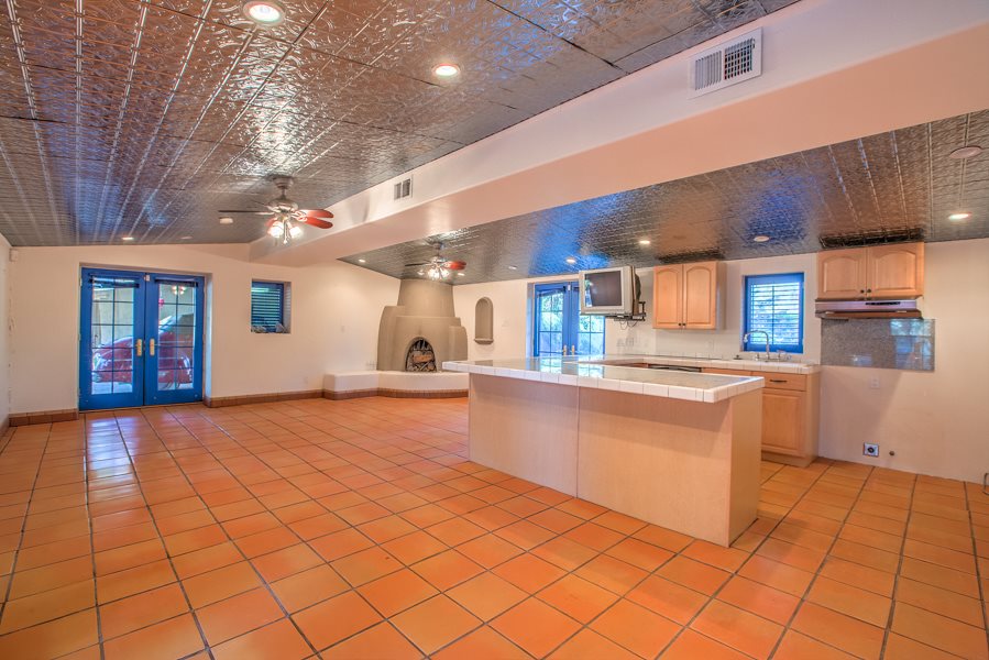 8635 Rio Grande Blvd, Albuquerque, NM 87114
