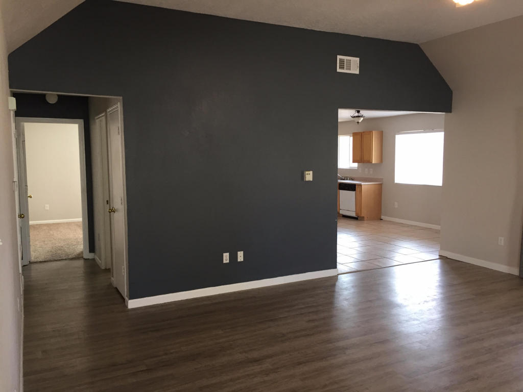 6003 Hemlock Avenue NW, Albuquerque, NM 87114