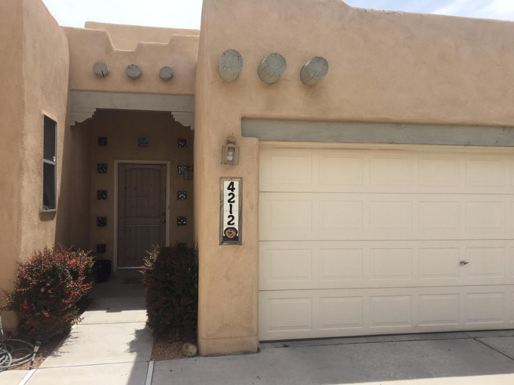 4212 Camelback Road NW, Albuquerque, NM 87114