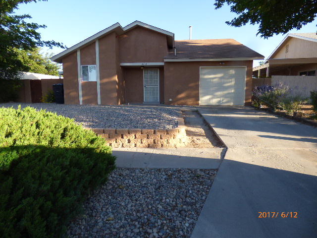 6518 Cleghorn Road NW, Albuquerque, NM 87120