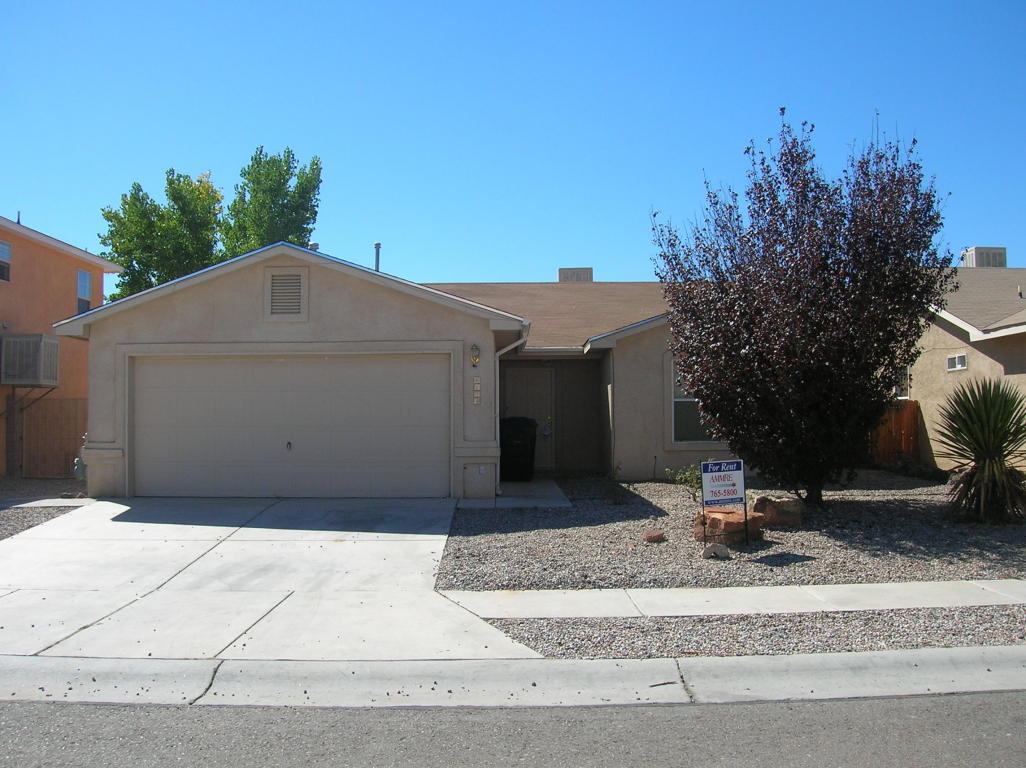 6104 Sunray Road NW, Albuquerque, NM 87120