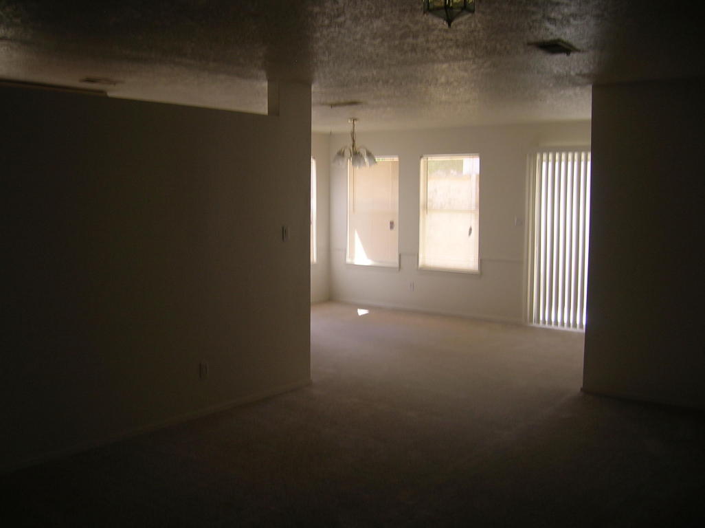 6104 Sunray Road NW, Albuquerque, NM 87120