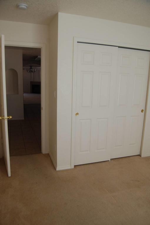 8431 Vista Penasco Avenue SW, Albuquerque, NM 87121