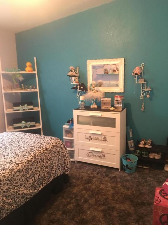 1739 Silver Sky Drive SW, Albuquerque, NM 87121