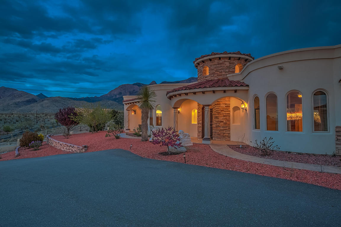 10896 NEElena Drive NE, Albuquerque, NM 87122