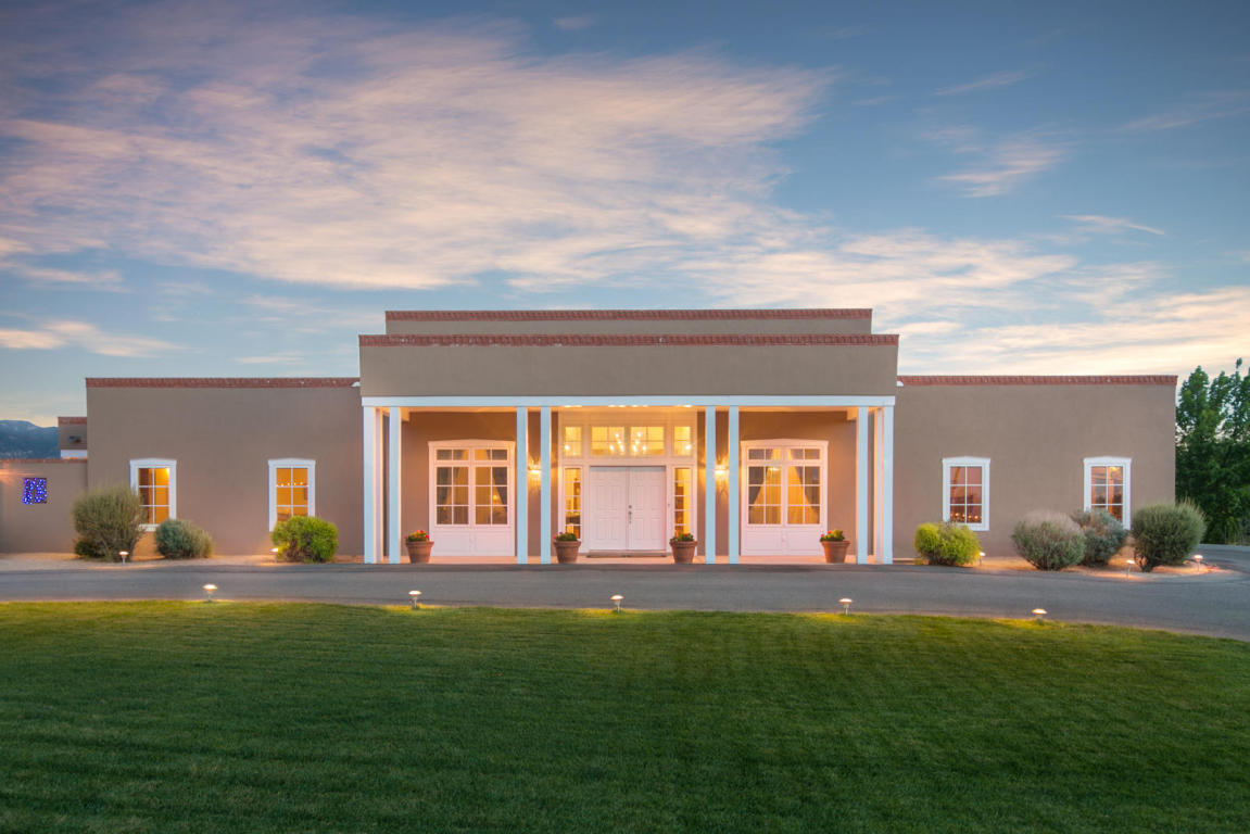 12104 Modesto Avenue NE, Albuquerque, NM 87122