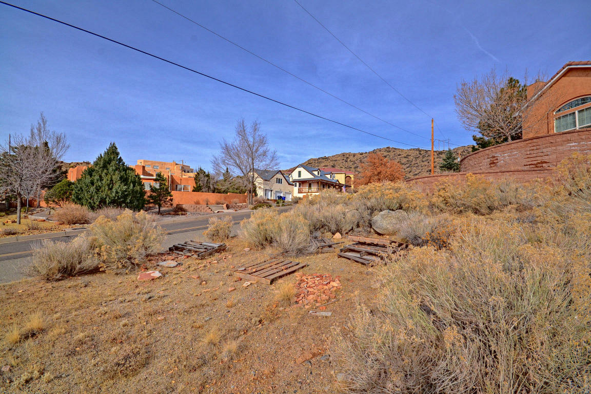 Camino de la Sierra lot 4 NE, Albuquerque, NM 87123