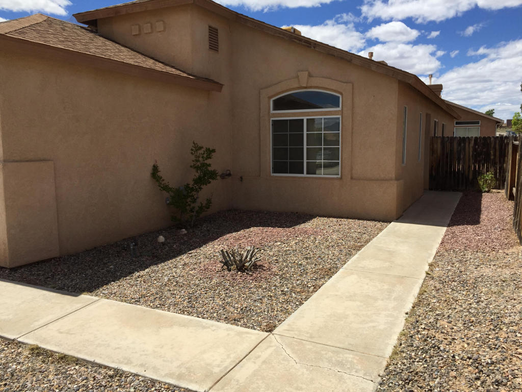 4753 Kelly Way NE, Rio Rancho, NM 87144