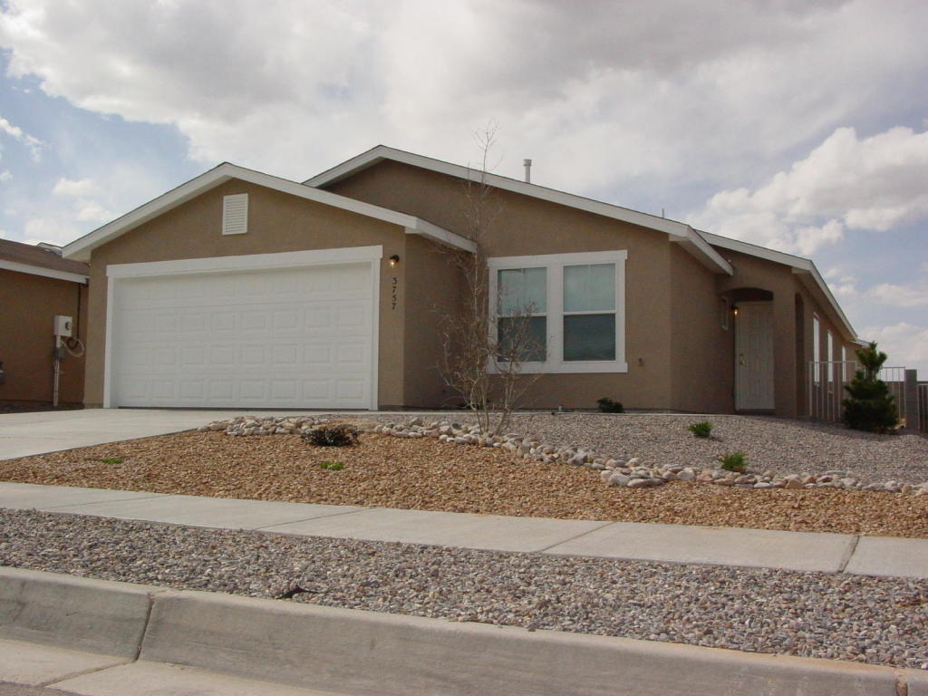 3757 Rancher Loop NE, Rio Rancho, NM 87144